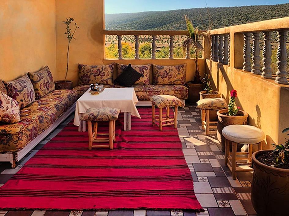 לינה וארוחת בוקר דמנאת Le Petit Jardin מראה חיצוני תמונה