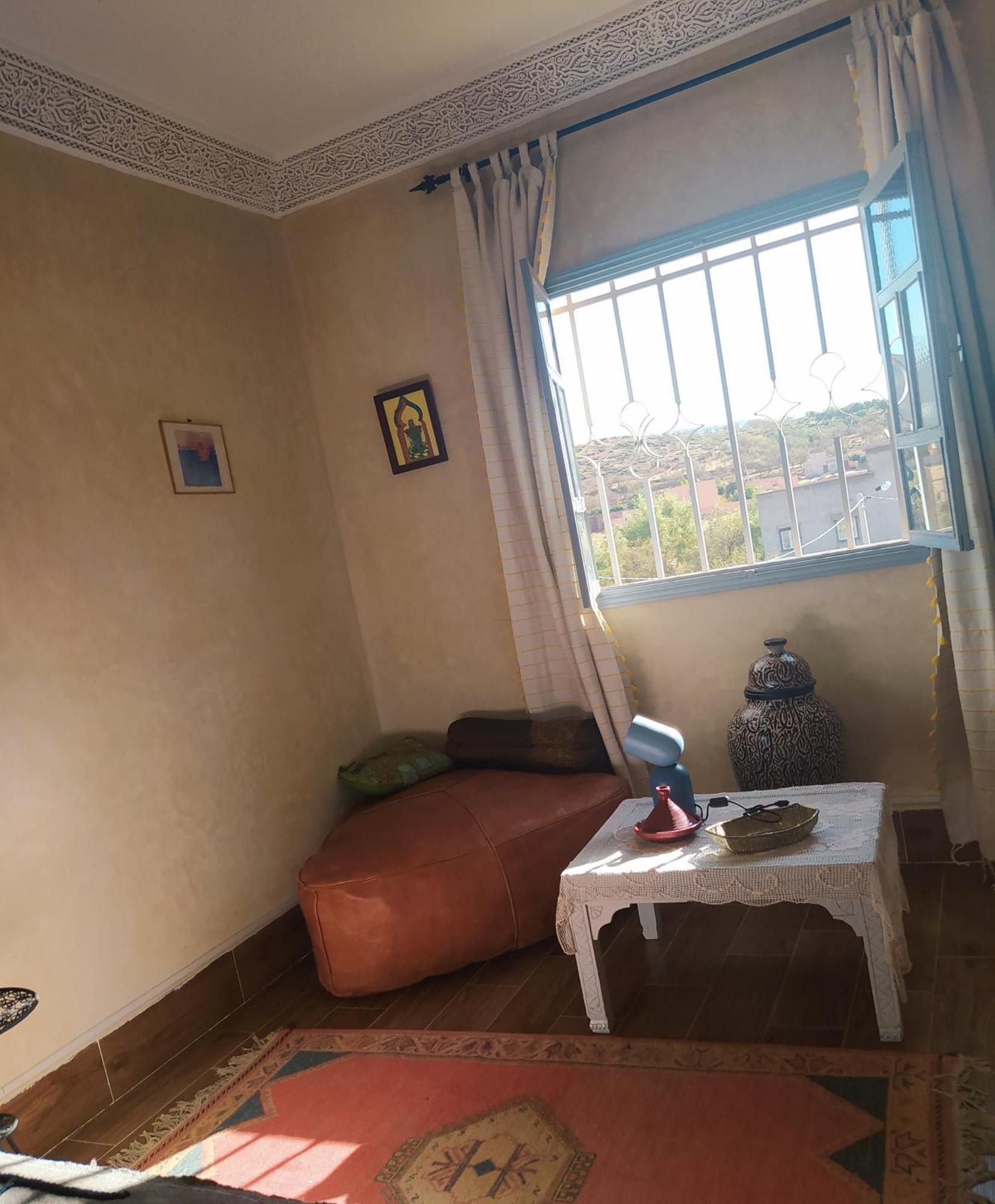 לינה וארוחת בוקר דמנאת Le Petit Jardin חדר תמונה